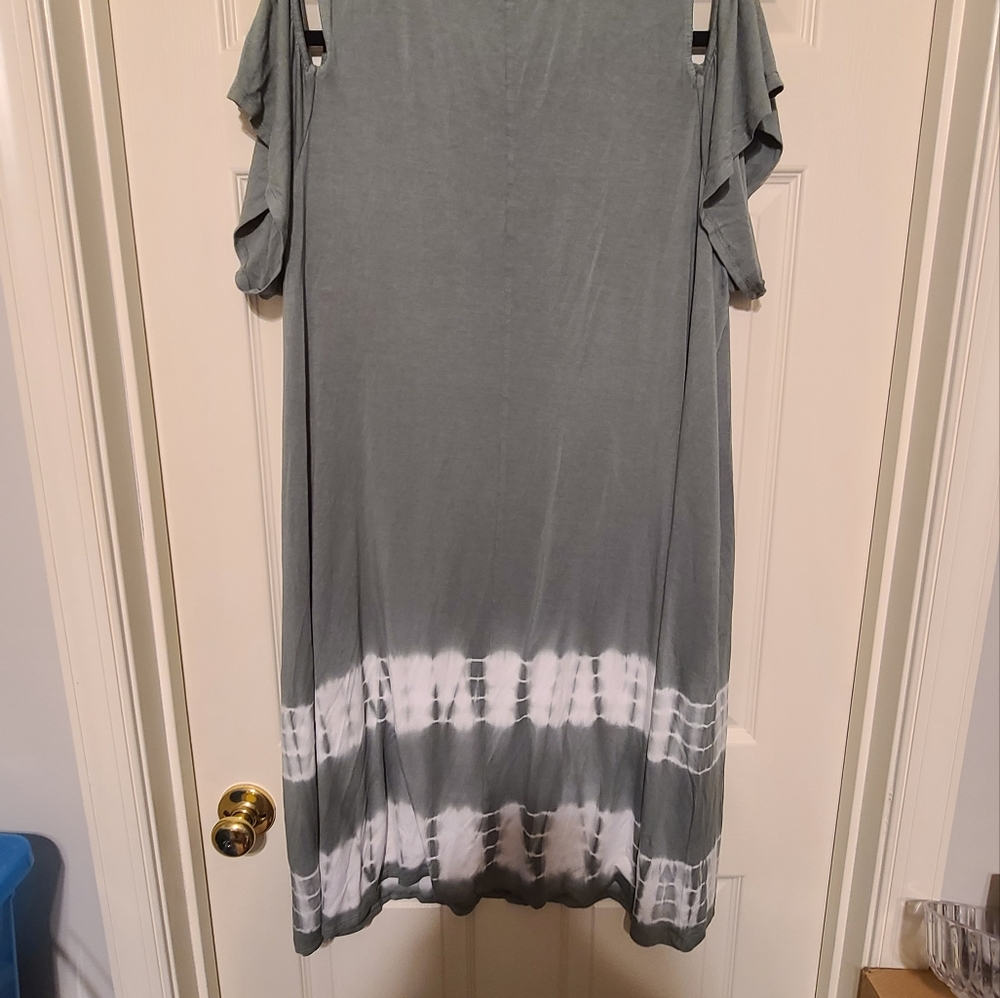 Lane Bryant Cold Shoulder Tie Dye Dress - Picture 2 of 6